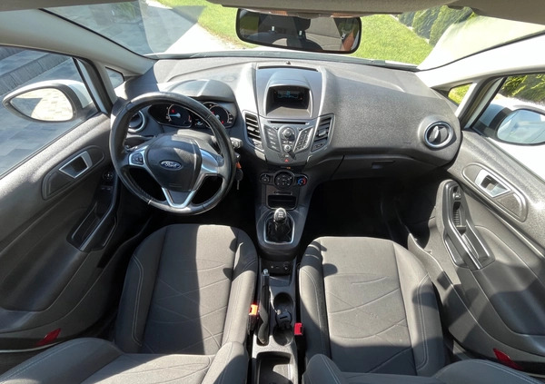 Ford Fiesta cena 22900 przebieg: 179580, rok produkcji 2013 z Zagórów małe 232